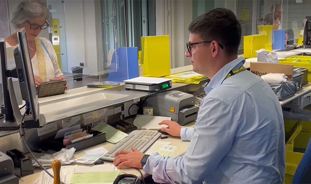 Lavoro Poste Italiane: si un operatore di sportello in lingua francese presso gli uffici postali del comune di Padova e Vittoria